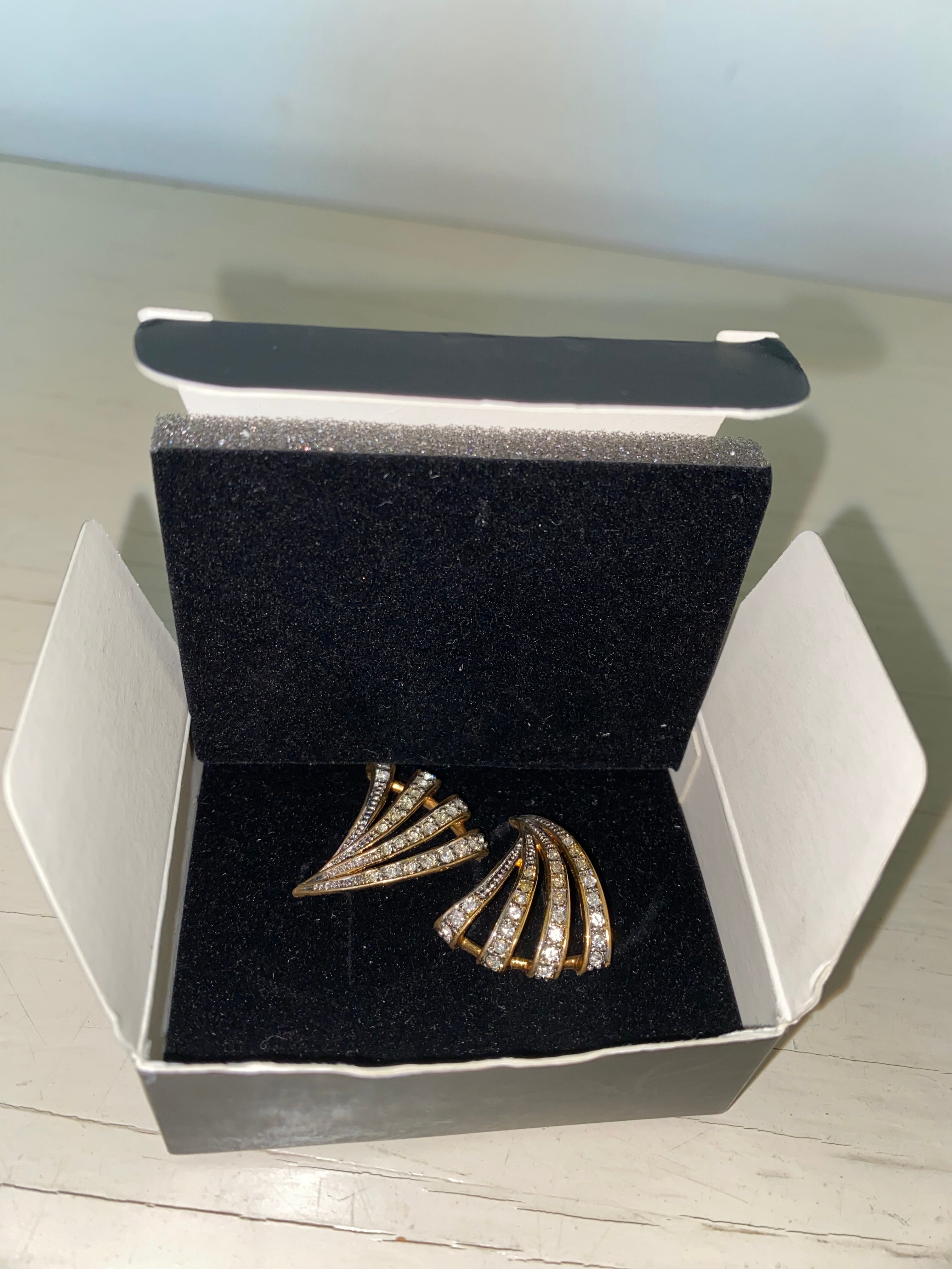 NEW Kenneth Jay Lane Earrings for Avon