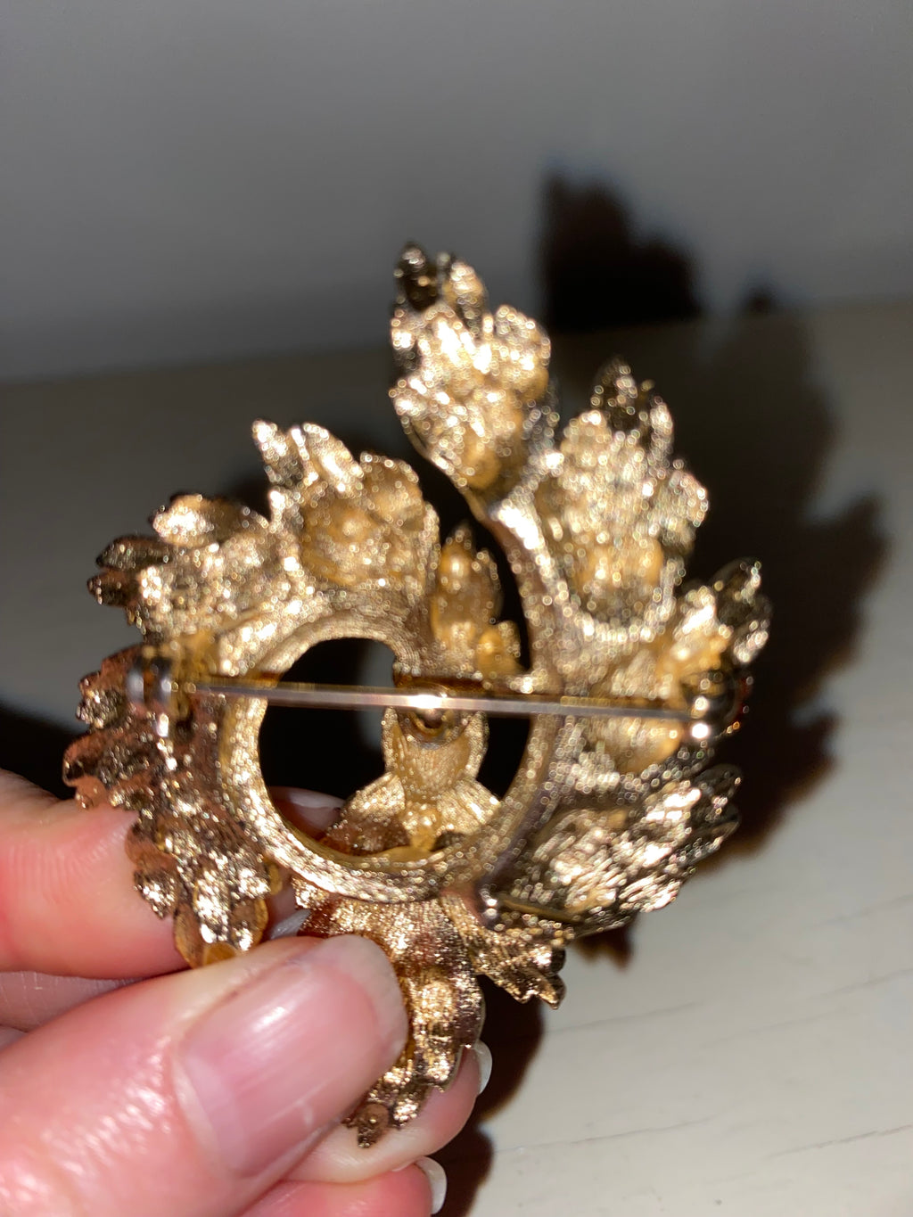 Vintage Lisner Brooch