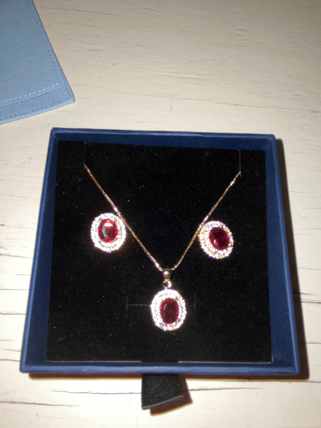 18K OL Necklace and Earrings Set