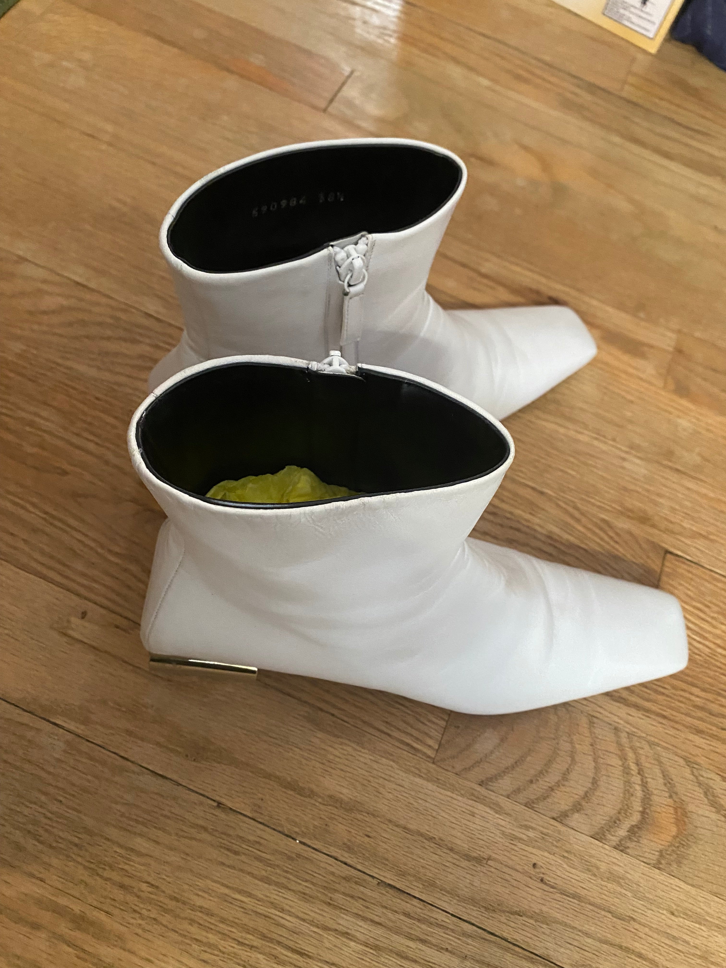 Authentic Balenciaga Typo BB White Leather Ankle Boots 38.5