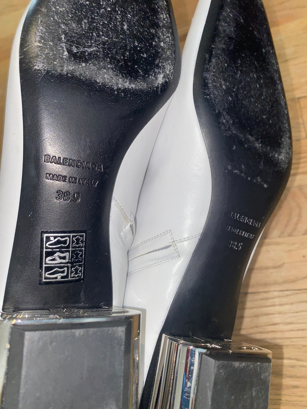 Authentic Balenciaga Typo BB White Leather Ankle Boots 38.5