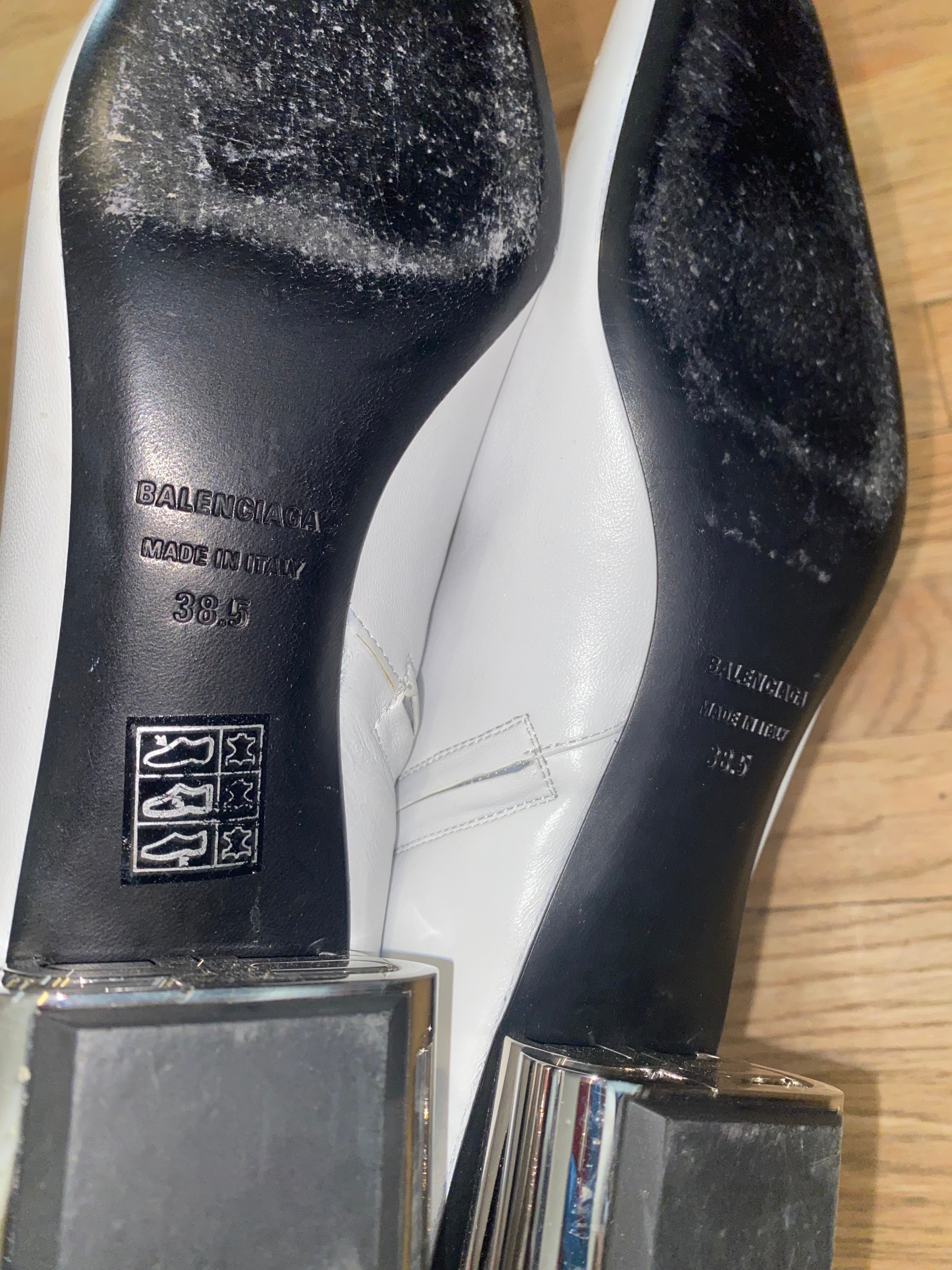 Authentic Balenciaga Typo BB White Leather Ankle Boots 38.5