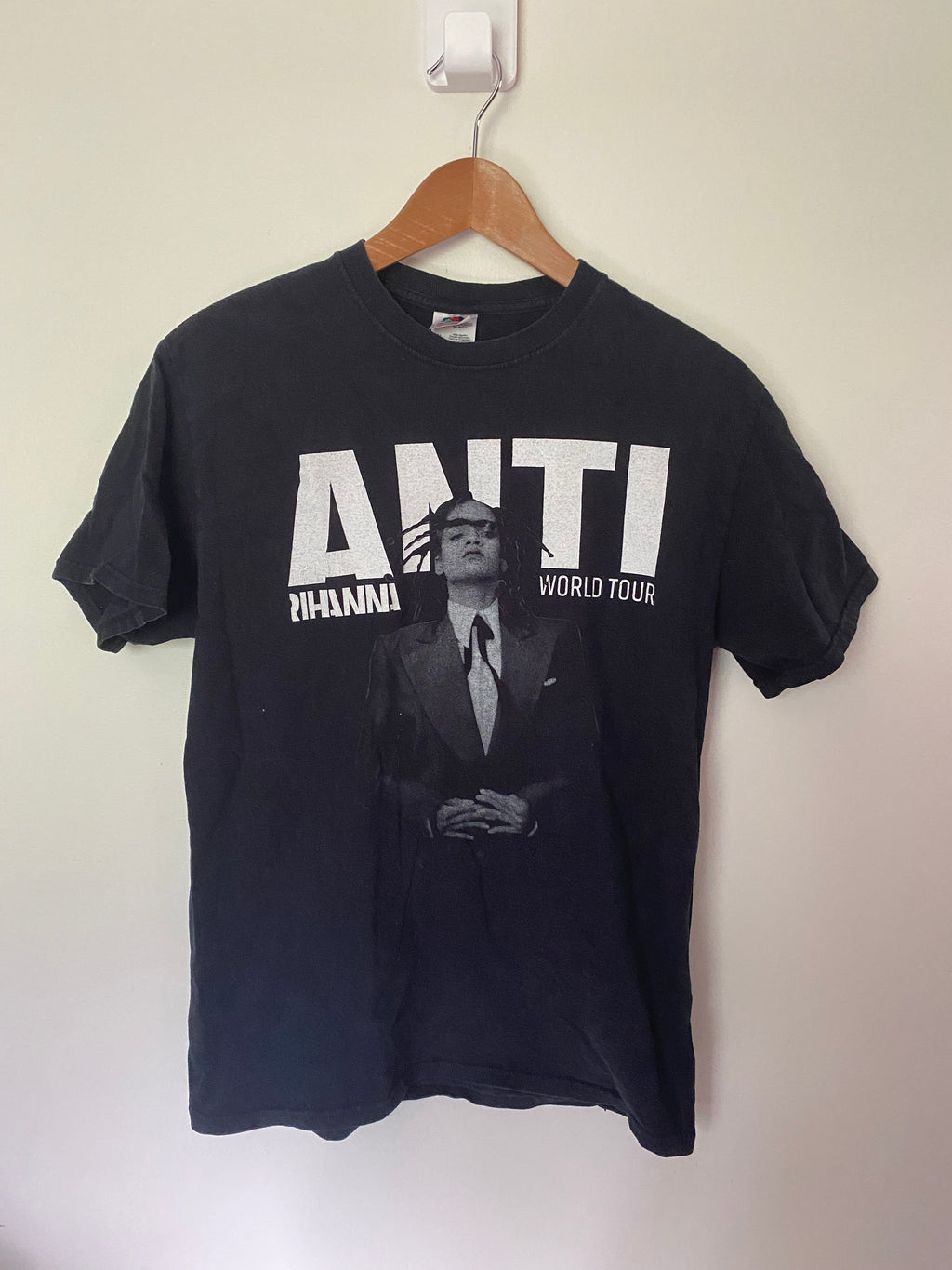 Rihanna Anti Tour Shirt