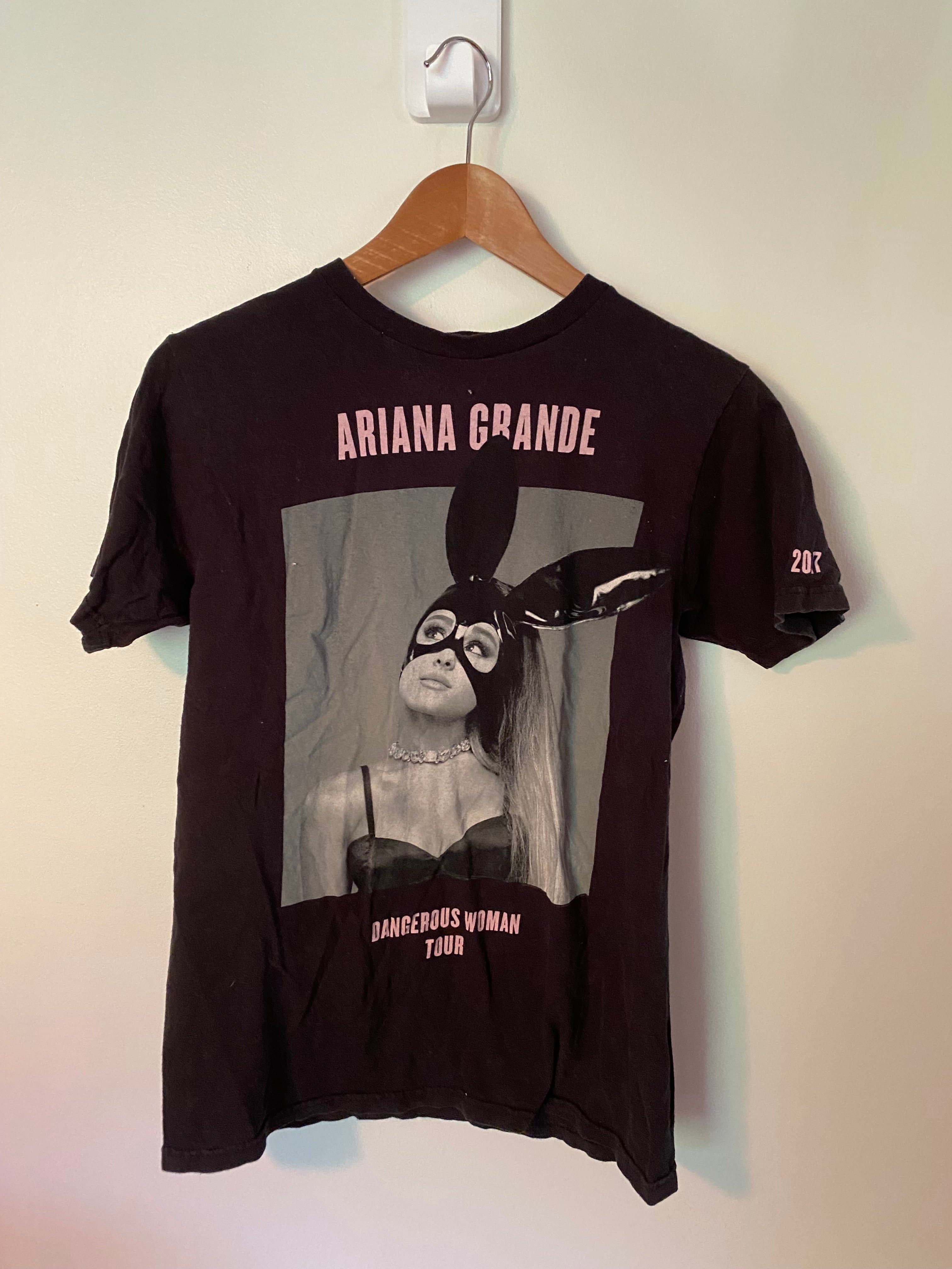 Ariana Grande Dangerous Woman Tour Shirt