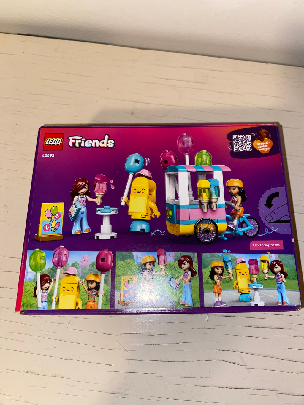 NEW LEGO Friends Ice Cream and Balloon Stand