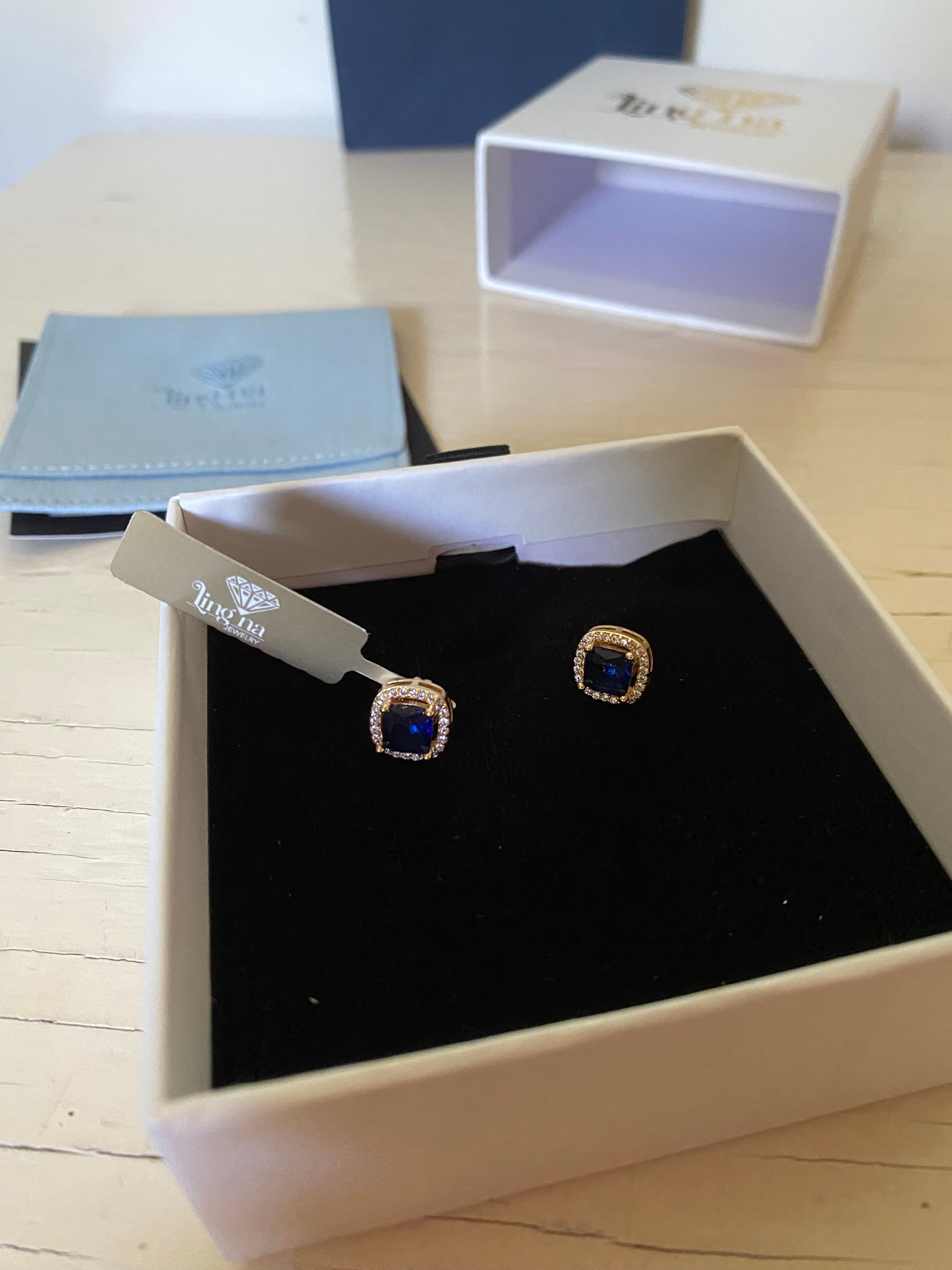 Lingna Gold Earring Set with Blue Stones